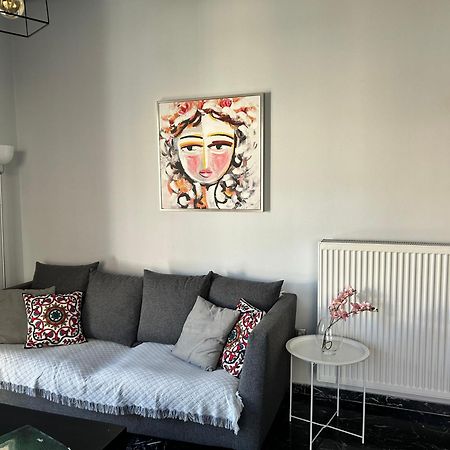 Beautiful Apartment Next To Metro Station Athén Kültér fotó