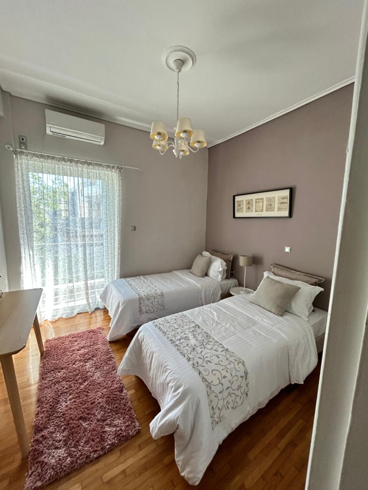 Beautiful Apartment Next To Metro Station Athén Kültér fotó