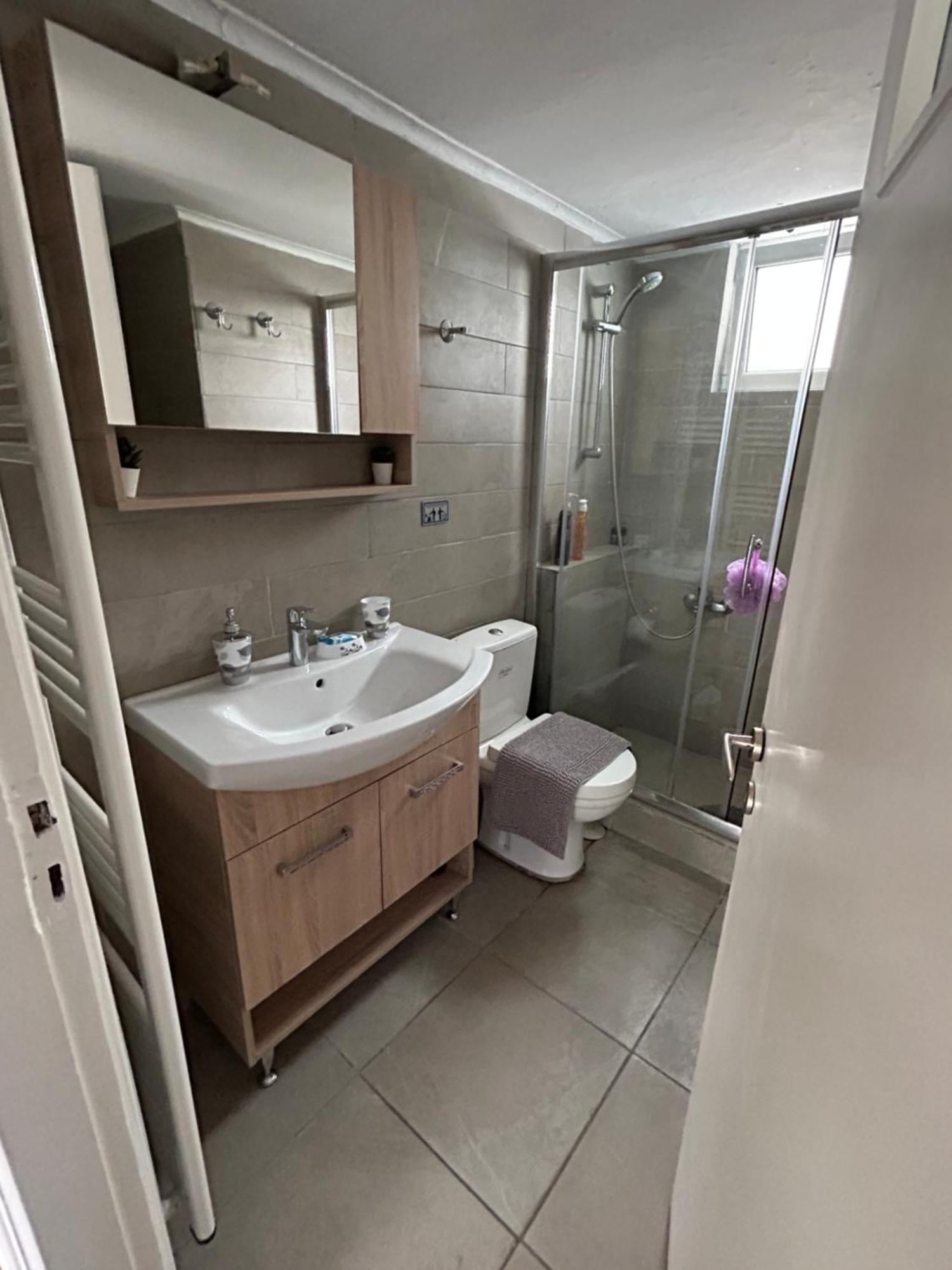 Beautiful Apartment Next To Metro Station Athén Kültér fotó